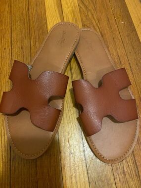 Universal Thread Cognac Slide Sandals